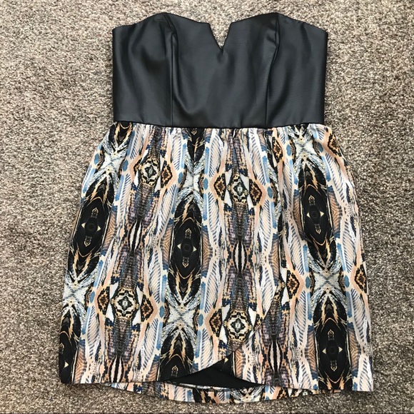 Saks Fifth Avenue Dresses & Skirts - 5|48 Saks Fifth Avenue strapless mini dress